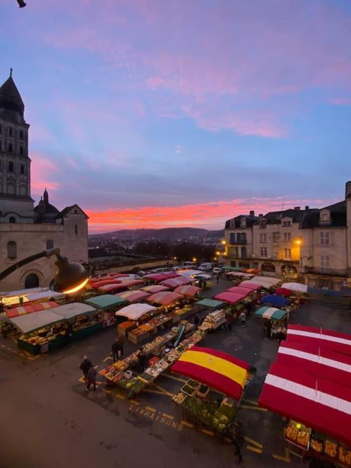 Superbe Duplex Vue Cathedrale Exceptionnelle Apartman Périgueux Kültér fotó